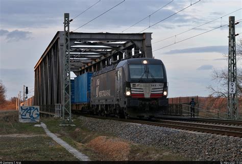 KLV Zug Mit 193 707 7 X4 E 707 Siemens Vectron Unterwegs In