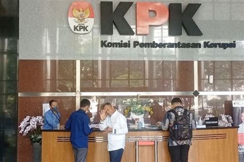 Lingkaran Dahlan Iskan Penuhi Panggilan Kpk Sebagai Saksi Kasus