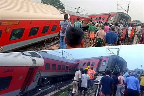 Jharkhand Train Accident Howrah Mumbai Mail Derails In Chakradharpur