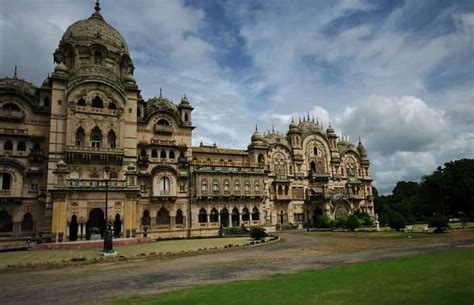 Laxmi Vilas Palace, Vadodara - Timing, Location, History