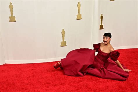 Liza Koshy Topples Over On Oscars 2024 Red Carpet As She Struggles In