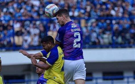 Hasil Liga 1 2023 2024 Sempat Unggul Persib Gagal Kalahkan Barito Putera