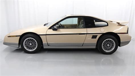 1987 Pontiac Fiero Gt Coupe On Sale For Under 20k Looks Like A Baby