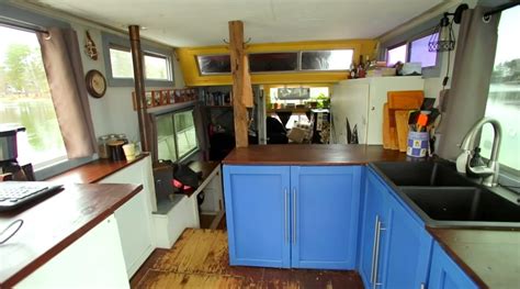 They’ve lived on a Tiny Houseboat for 4 years! - Tiny House Blog