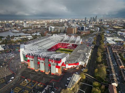 Manchester United Have Two Options For Stadium Expansion Project