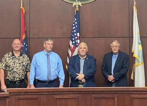 New Horn Lake Aldermen Mayor Take Oaths Of Office Desoto County News