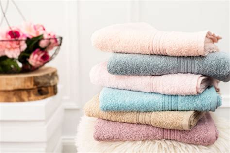 18 Types Of Towels for the Home Explained: Materials & Uses