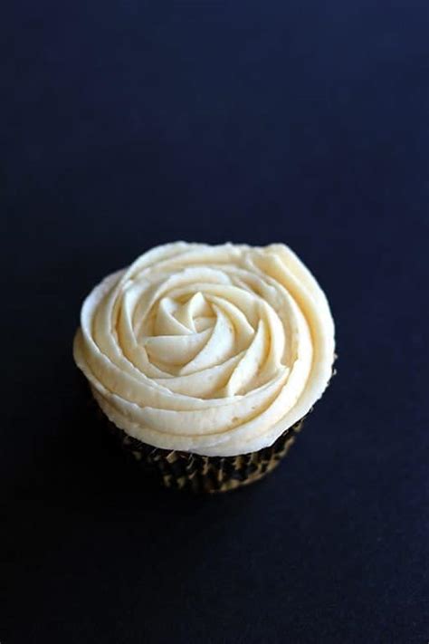 The Best Buttercream Icing Recipe FAQ - The Kitchen Magpie