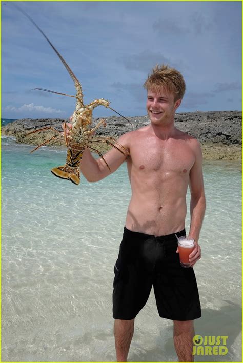 Josh Henderson Graham Rogers Go Shirtless In The Bahamas For Beach