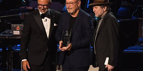 Los Latin Grammy Se Rinden Ante Rubén Blades El Poeta De La Salsa