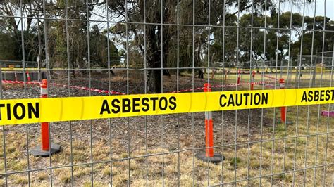 Several Parks Closed In Hobsons Bay After Asbestos Found In Mulch Abc Listen