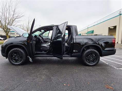 2019 Honda Ridgeline Black Edition 4x4 Fully Loaded 1 Owner Lifted