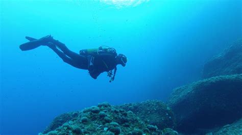 Padi Discover Scuba Diving In Gozo Malta From Checkyeti