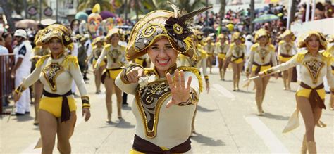 🏅 VERACRUZ CARNIVAL 2022 | Dates, Parades, Events & More