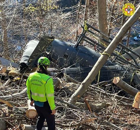 Tragedia in serata è morto il pilota di 45 anni precipitato con l