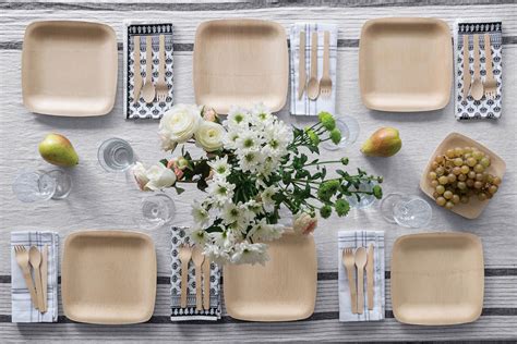 Make Outdoor Entertaining Easy With Eco Friendly Veneerware Plates From