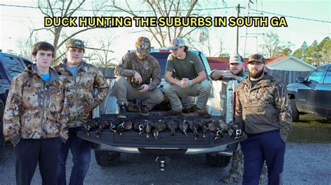 Duck Hunting In The Suburbs 6 Man Limit Hunter Harassment Youtube