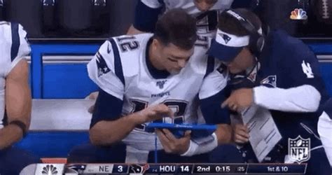 Tom Brady Ipad GIFs - Find & Share on GIPHY