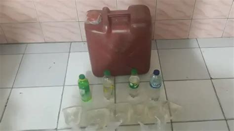 Razia Malam Minggu Polisi Manado Panen Puluhan Liter Miras Cap Tikus