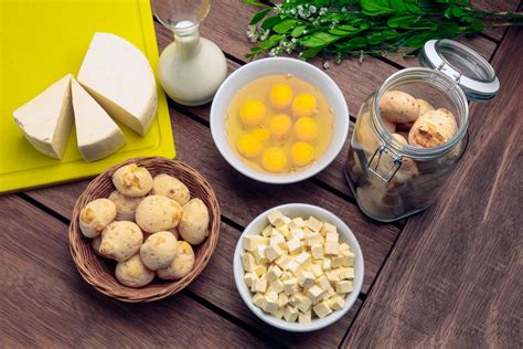 Como assar pão de queijo no forno