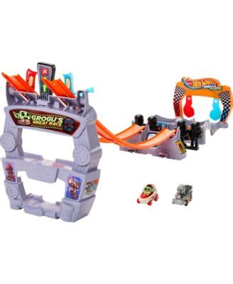 Hot Wheels Racerverse Star Wars Track Set With Hot Wheels Racers