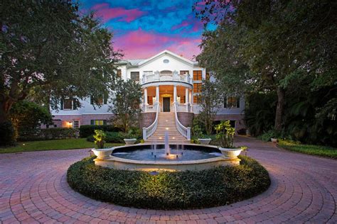 Tour a Charming Mansion in Sarasota, Fla. | HGTV.com's Ultimate House Hunt 2015 | HGTV