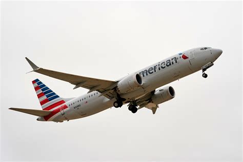 Smoke In Cargo Area Causes American Airlines To Make Emergency