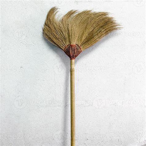 broom in house 1335936 Stock Photo at Vecteezy