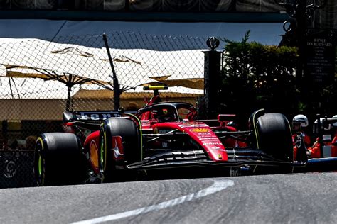 Carlos Sainz Lidera Los Primeros Entrenamientos Libres Seguido De Cerca