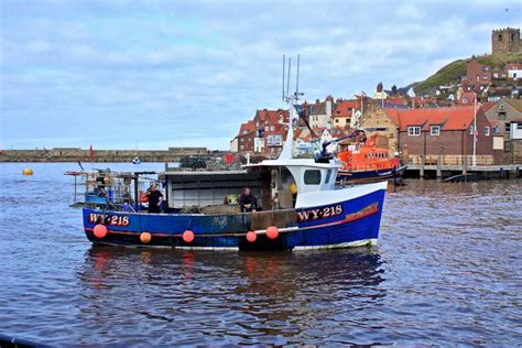 Whitby Fishing Boat Beach And Harbour Fishing In Whitby