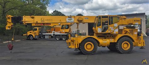 Grove RT525C 25 Ton Rough Terrain Crane For Sale Hoists Material