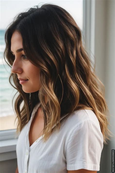 25 Best Beach Waves Hairstyles Perfect For Summer