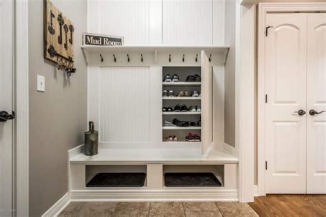 35 Fantastic Mudroom Ideas Photos