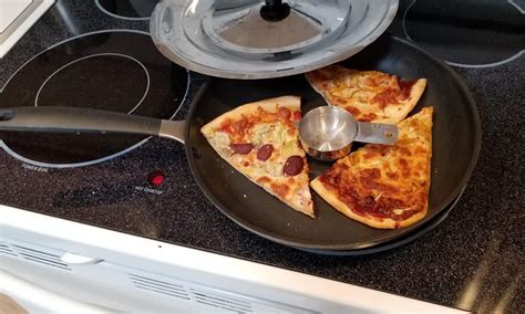 5 Easy Steps To Reheat Pizza In A Pan