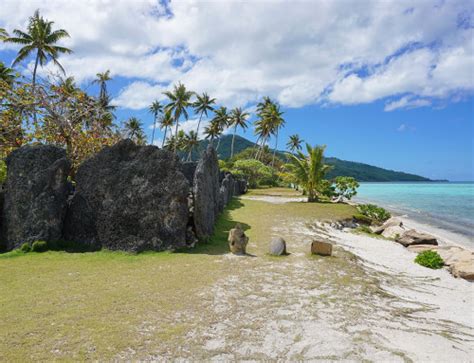 Surfing in Huahine: Dream Spots in the Tropics