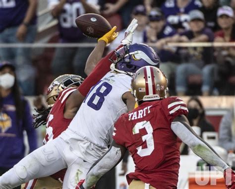 Photo San Francisco 49ers Vs Minnesota Vikings In Santa Clara