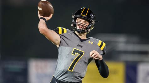 High school football notebook: QB Brady Smigiel ready for next step
