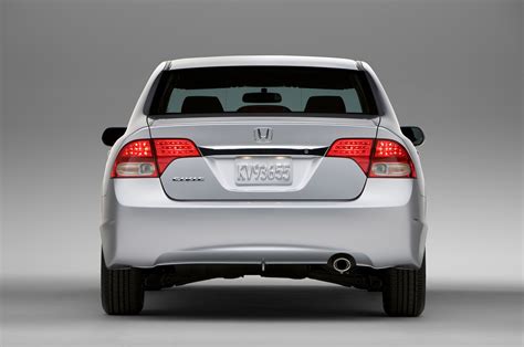 Honda Civic Sedan Hd Pictures Carsinvasion