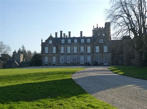 Melbury House And Chapel Roger Cornfoot Cc By Sa Geograph