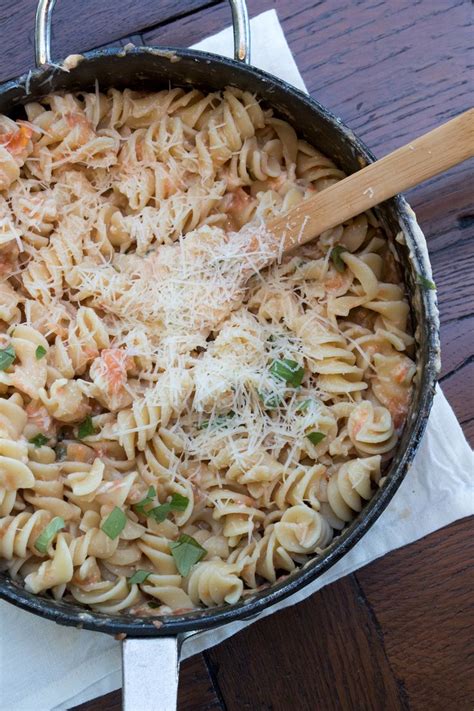 Fusilli With Fresh Pomodoro Giadzy Recipe Food Network Recipes