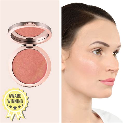 Delilah Pure Light Compact Powder Lustre To Add Radiance Beauty And