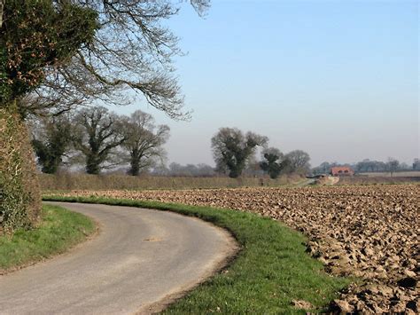 View East Along Heydon Road © Evelyn Simak Cc By Sa20 Geograph