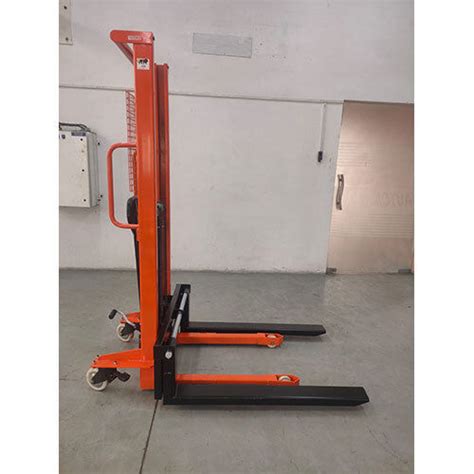 Strong Manual Stacker 2 Ton At Best Price In Faridabad Prime Engineers