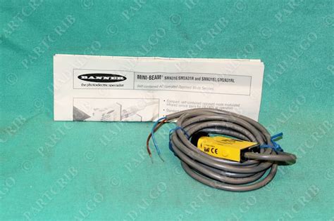 Banner Sm2a31r Mini Beam Photoelectric Sesnor 26060 New