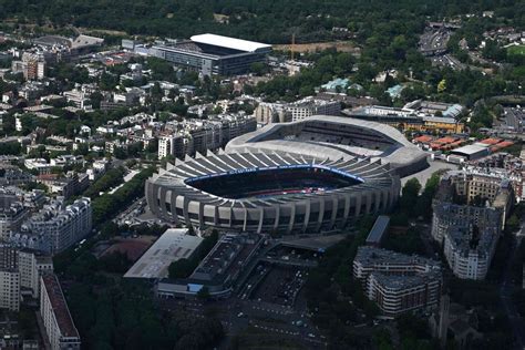 Psg Threatens To Leave Parc Des Princes After Paris Refuses To Sell Stadium