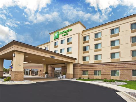 Green Bay Hotel near Lambeau Field | Holiday Inn & Suites Green Bay Stadium