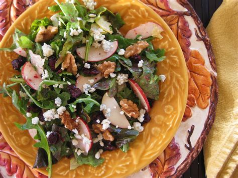 Apple Walnut Salad With Cranberry Vinaigrette