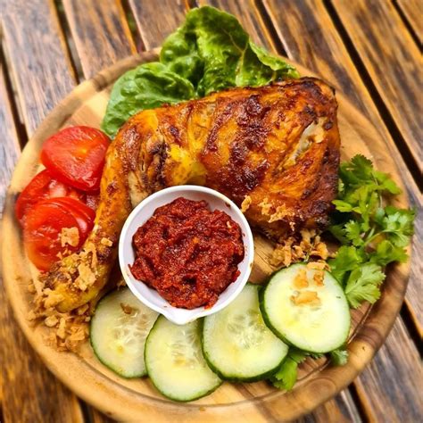 5 Sambal Pelengkap Ayam Bakar Pedasnya Menggelegar