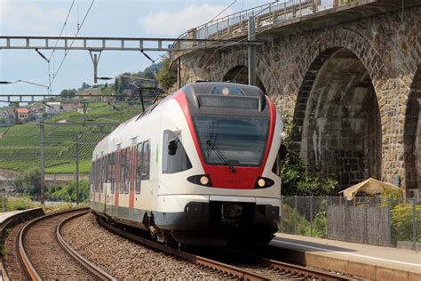 Sbb Flirt Rabe Hersteller Stadler Rail Tri Flickr