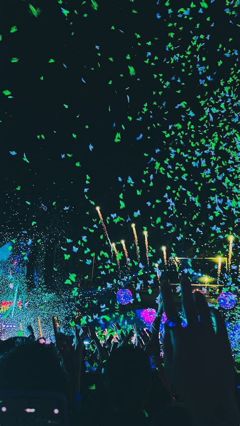 Coldplay Spain On Twitter Confetti Fuegos Artificiales Y Muchas